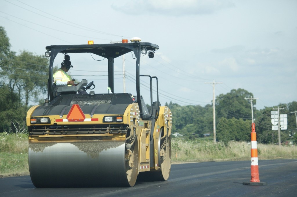 Road construction roller